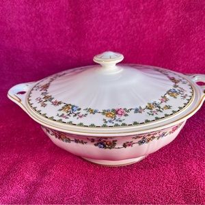 Steubenville Ivory serving dish, covered